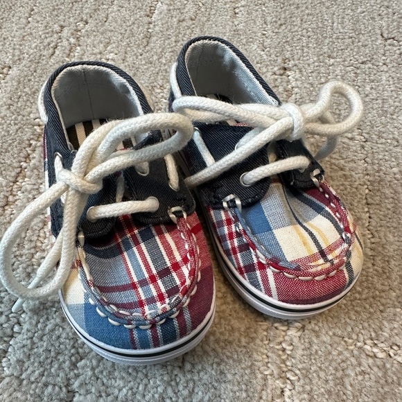 Tiny Bahamas Sperry boat shoes - Picture 1 of 4